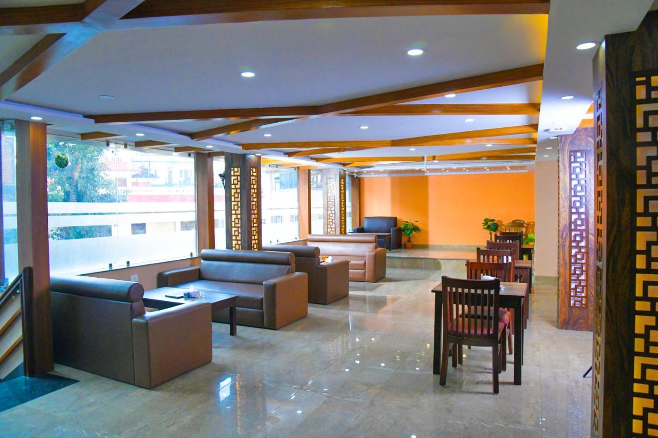 Hotel Airport Deepshree カトマンズ エクステリア 写真